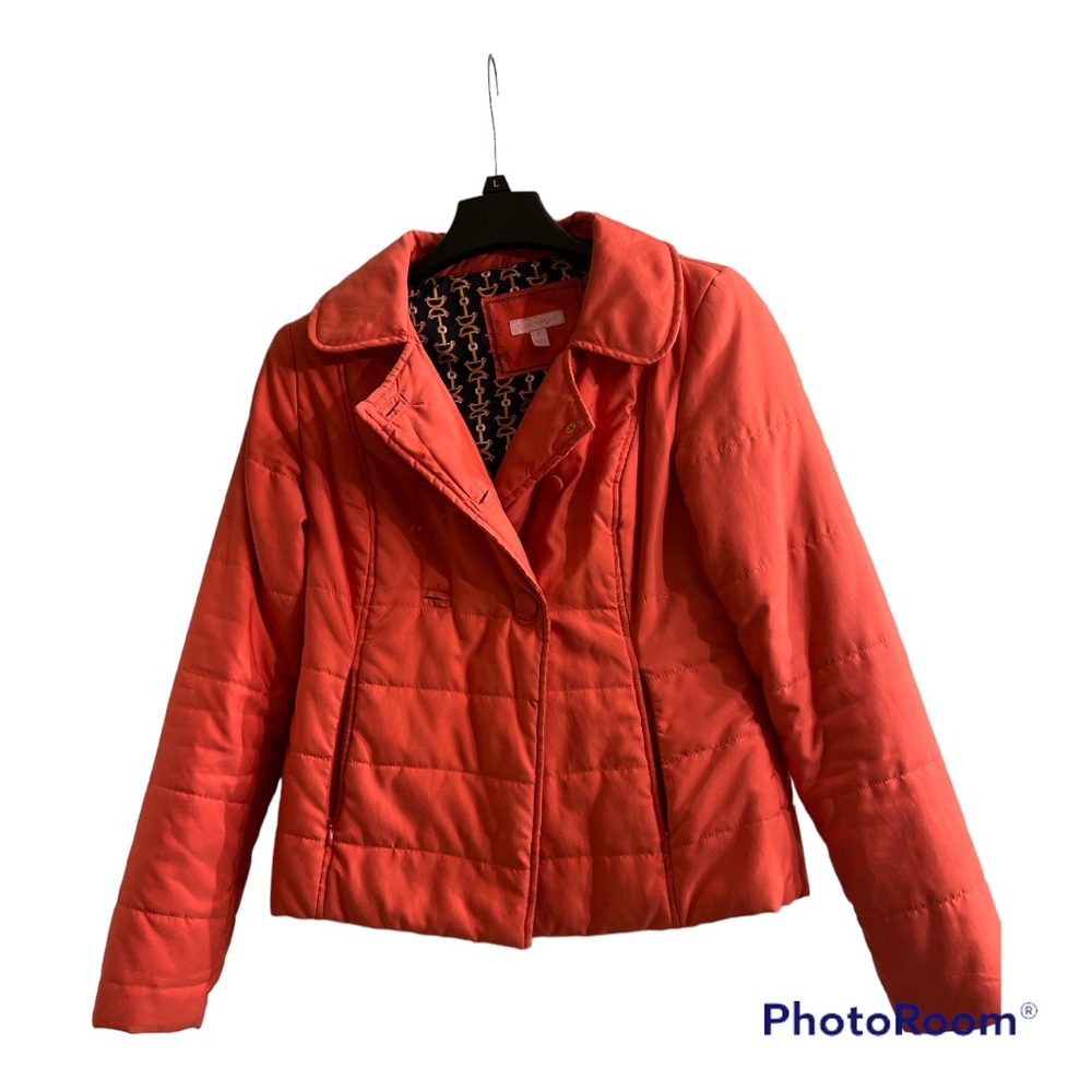 Lilly Pulitzer light weight jacket. Zipper pockets.